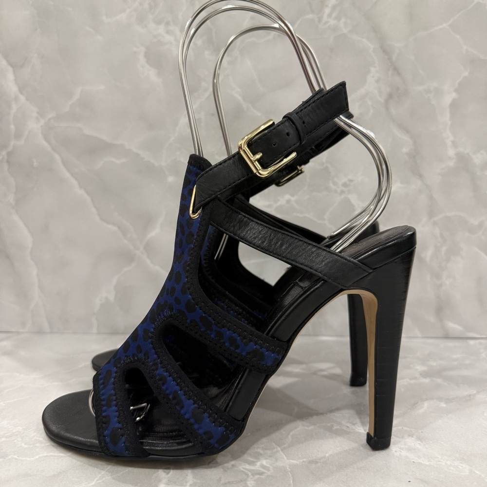 ISOLA BLACK/BLUE HEELS 7